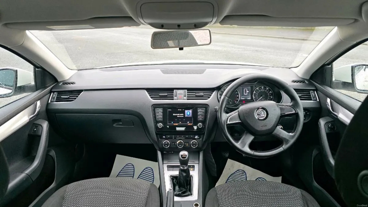 142 Skoda Octavia 2.0 diesel manual - Image 2