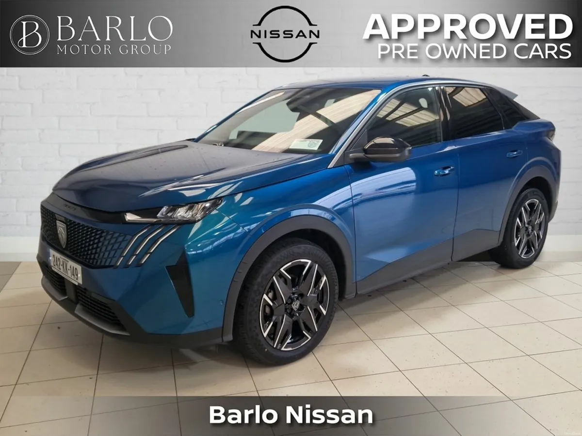 Peugeot 3008 1.2 MHEV PureTech 136bhp eDCS6 Allure - Image 2