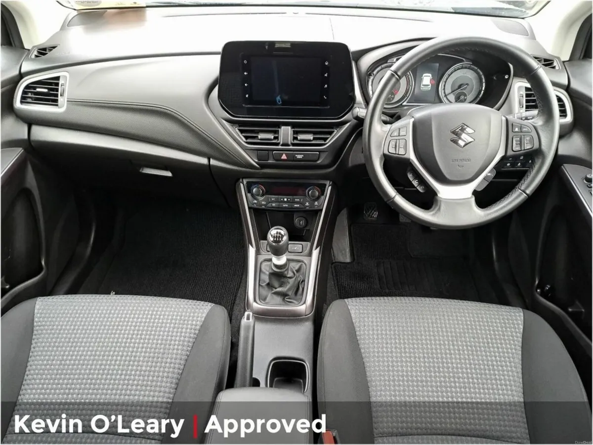 Suzuki S-CROSS 1.4 Hybrid Motion - Image 2