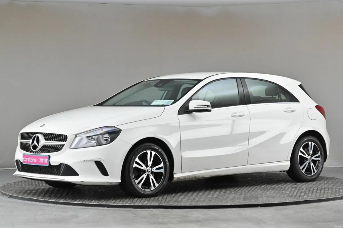 Mercedes-Benz A-Class A 200 D STYLE 6SPD **FULL LE - Image 4