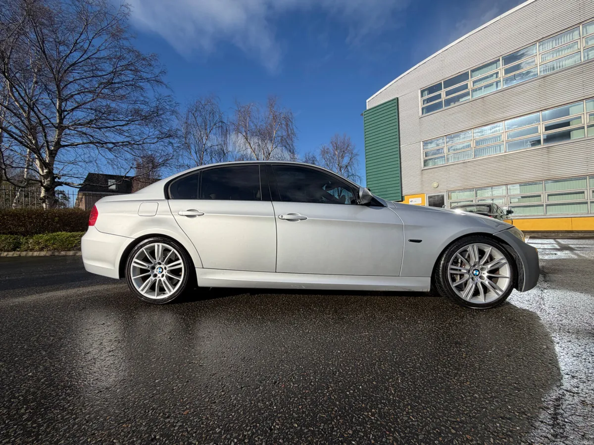 BMW 335i MSPORT Automatic - Image 3