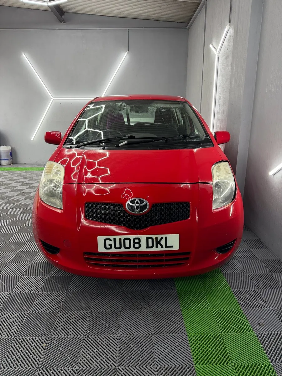 Toyota Yaris - Image 2