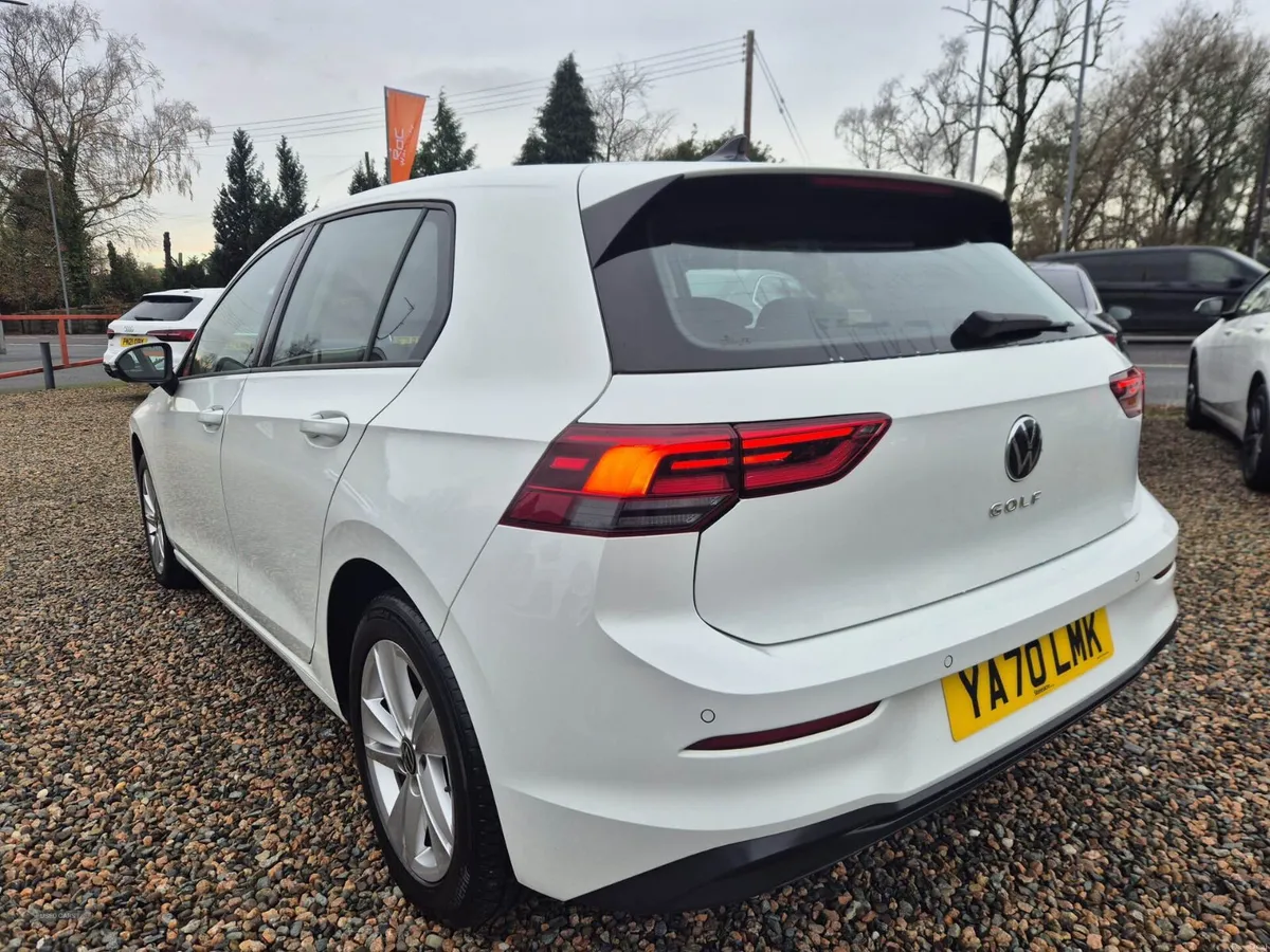 JAN 2021 VOLKSWAGEN GOLF 1.0 TSI LIFE 5DR - Image 4