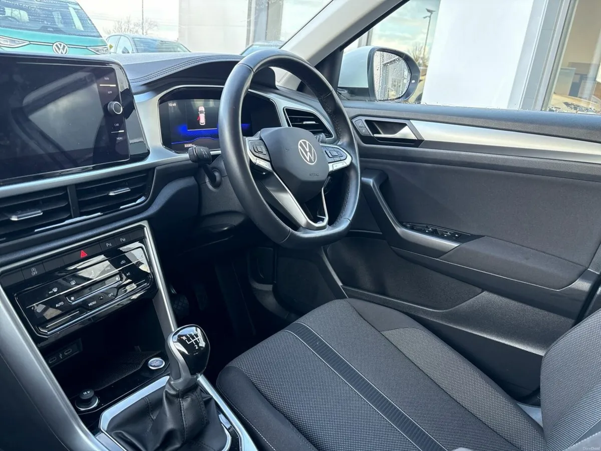 Volkswagen T-Roc T-ROC SPECIAL EDITION 1.0TSI M6F - Image 3