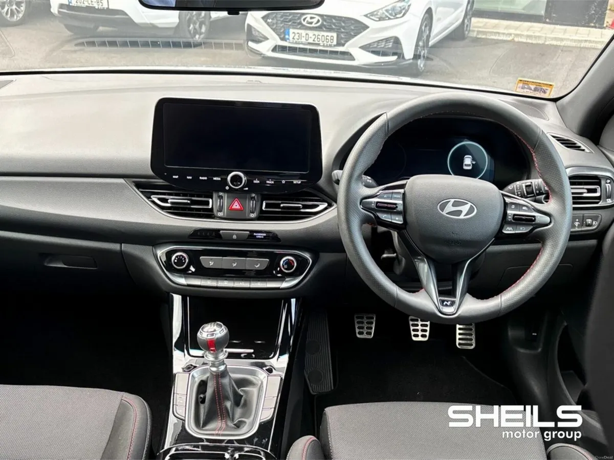 Hyundai i30 Petrol NLine *EX DEMO* - Image 3