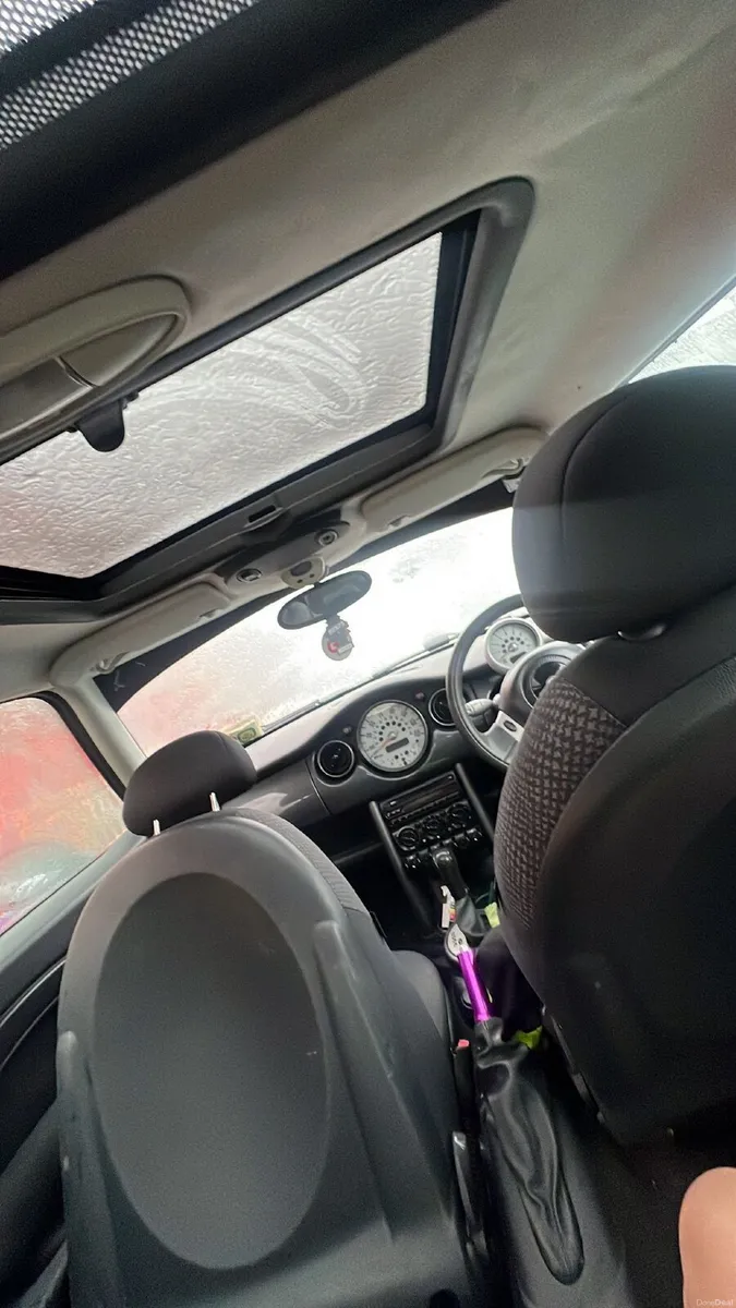 Mini Cooper 2004 - Image 3