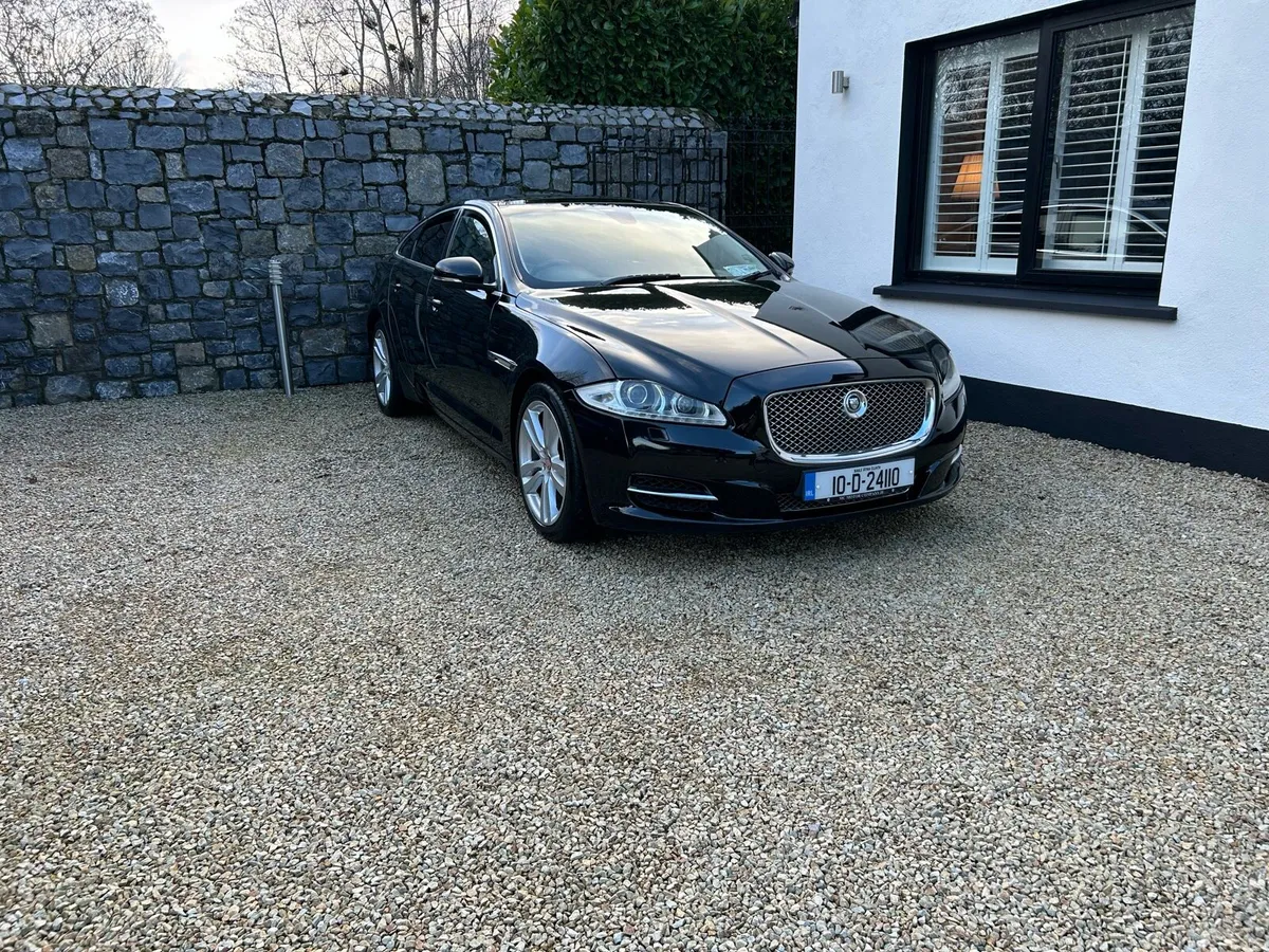 Beautiful Jag XJ 3.0L Diesel - Image 3