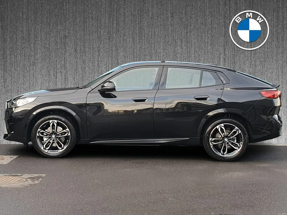 BMW iX2 eDrive20 M Sport - Image 3