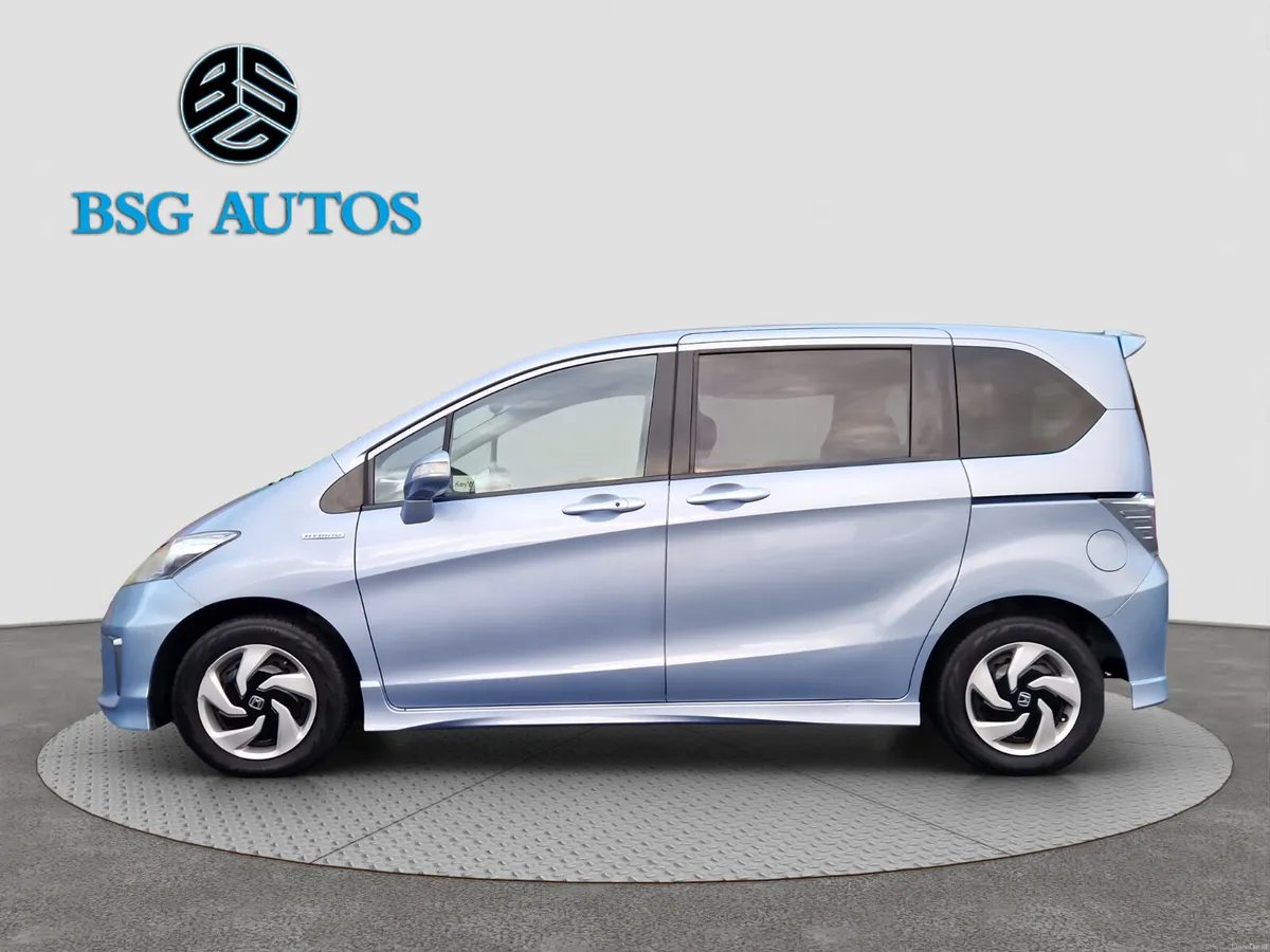 2014 HONDA FREED 1.5 HYBRID *7 SEATER* AUTOMATIC - Image 4