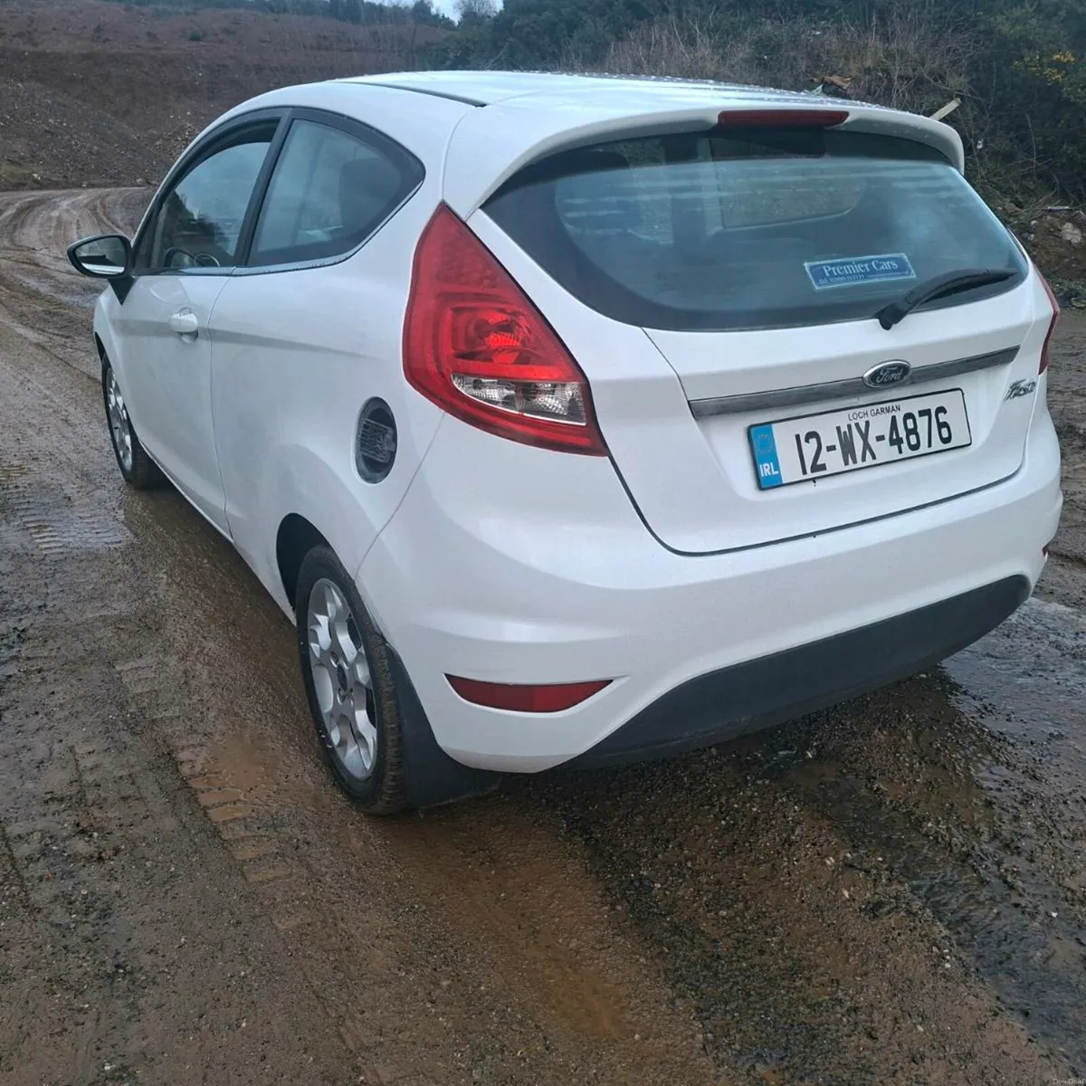 12 ford fiesta 1,2 petrol  2 door - Image 4