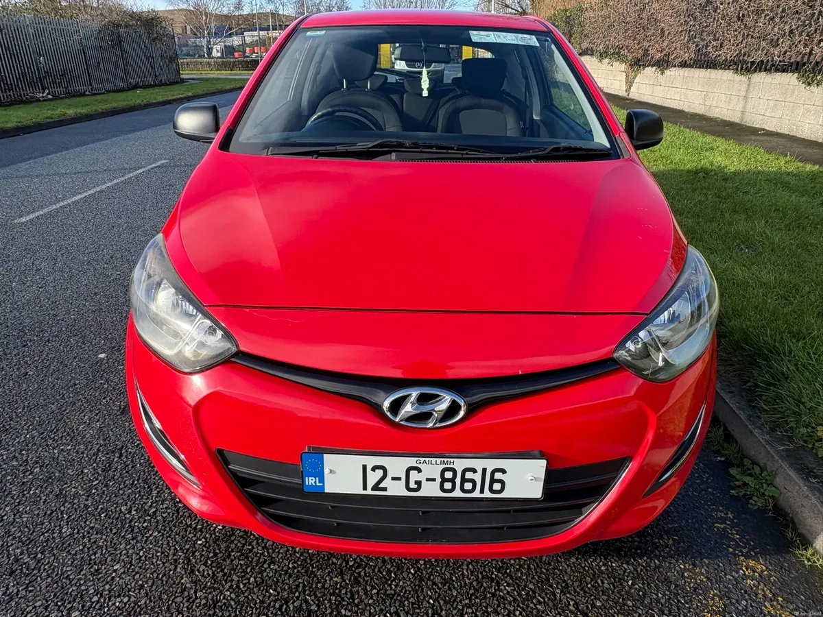 Hyundai i20 brand new long NCT, tax, serviced - Image 2
