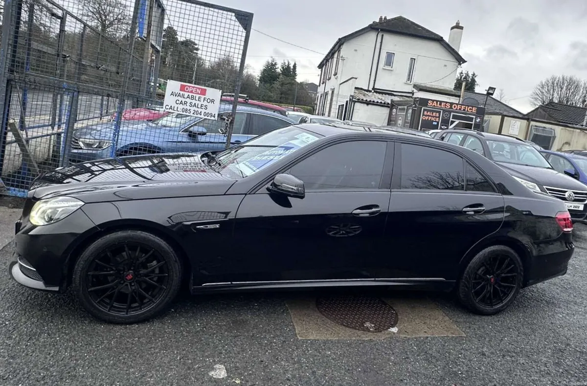 2016 Mercedes-Benz E-Class E220 - Image 3