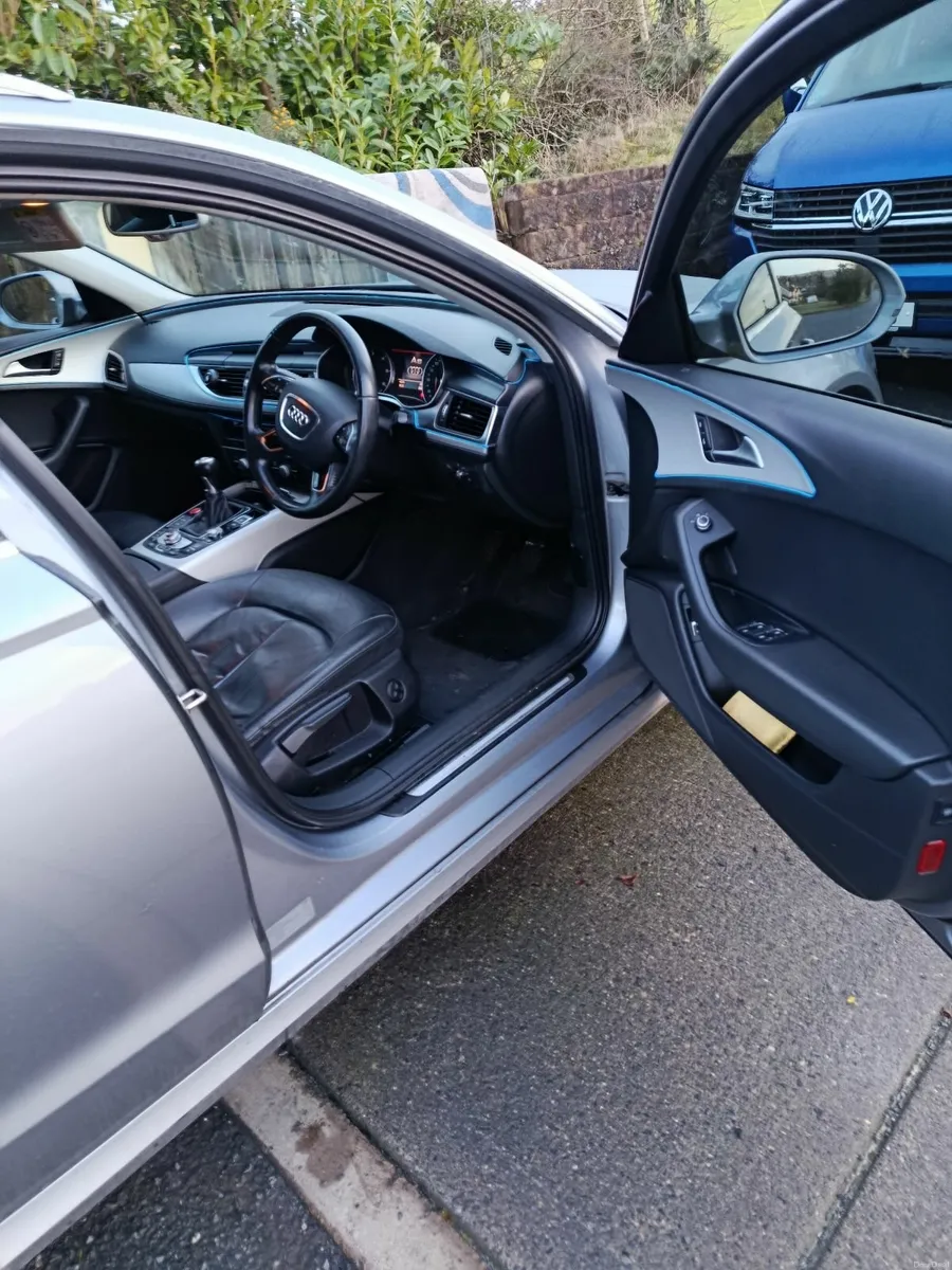 Audi A6 2015 - Image 2