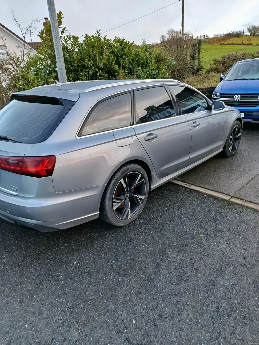 Audi A6 2015 - Image 4