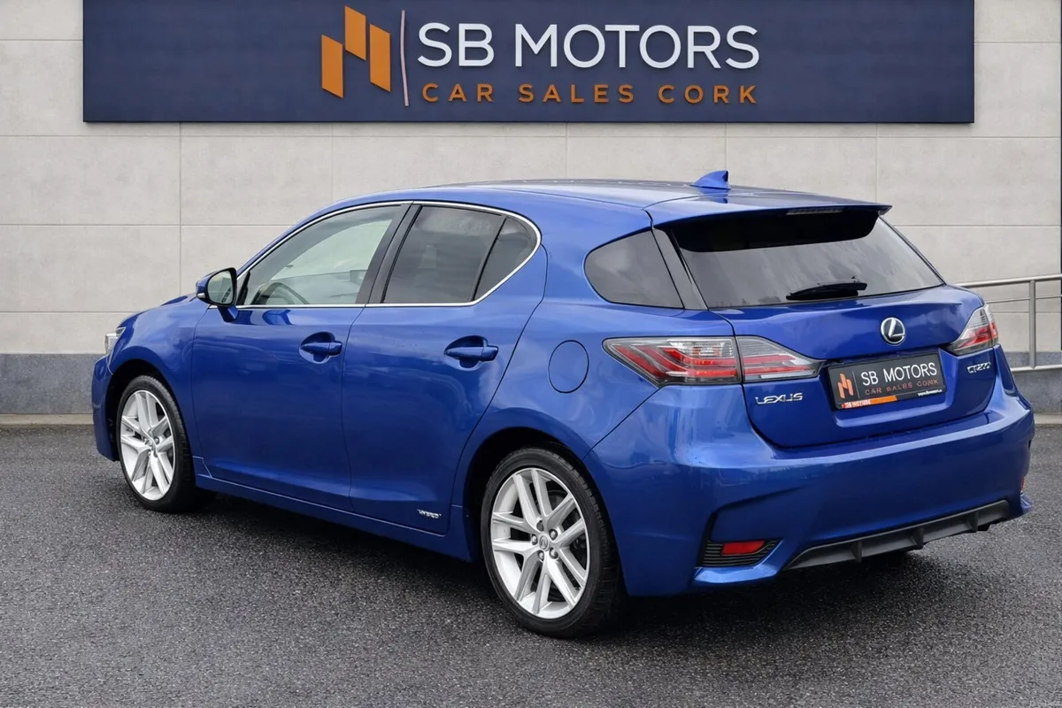 2016 LEXUS CT200 SPORT 1.8L AUTOMATIC NCT & TAX - Image 4