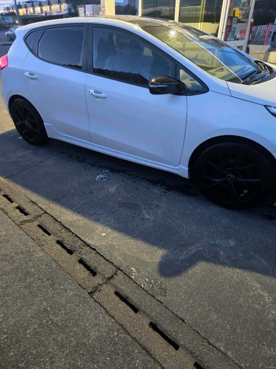 Kia Ceed GT line - Image 3