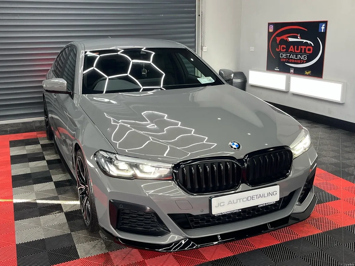2022 BMW 520D Bernina Grey - Image 4