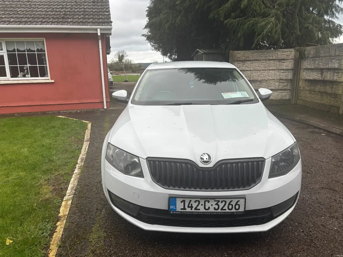 Automatic 2.0tdi L&K Skoda Octavia 2014 - Image 4