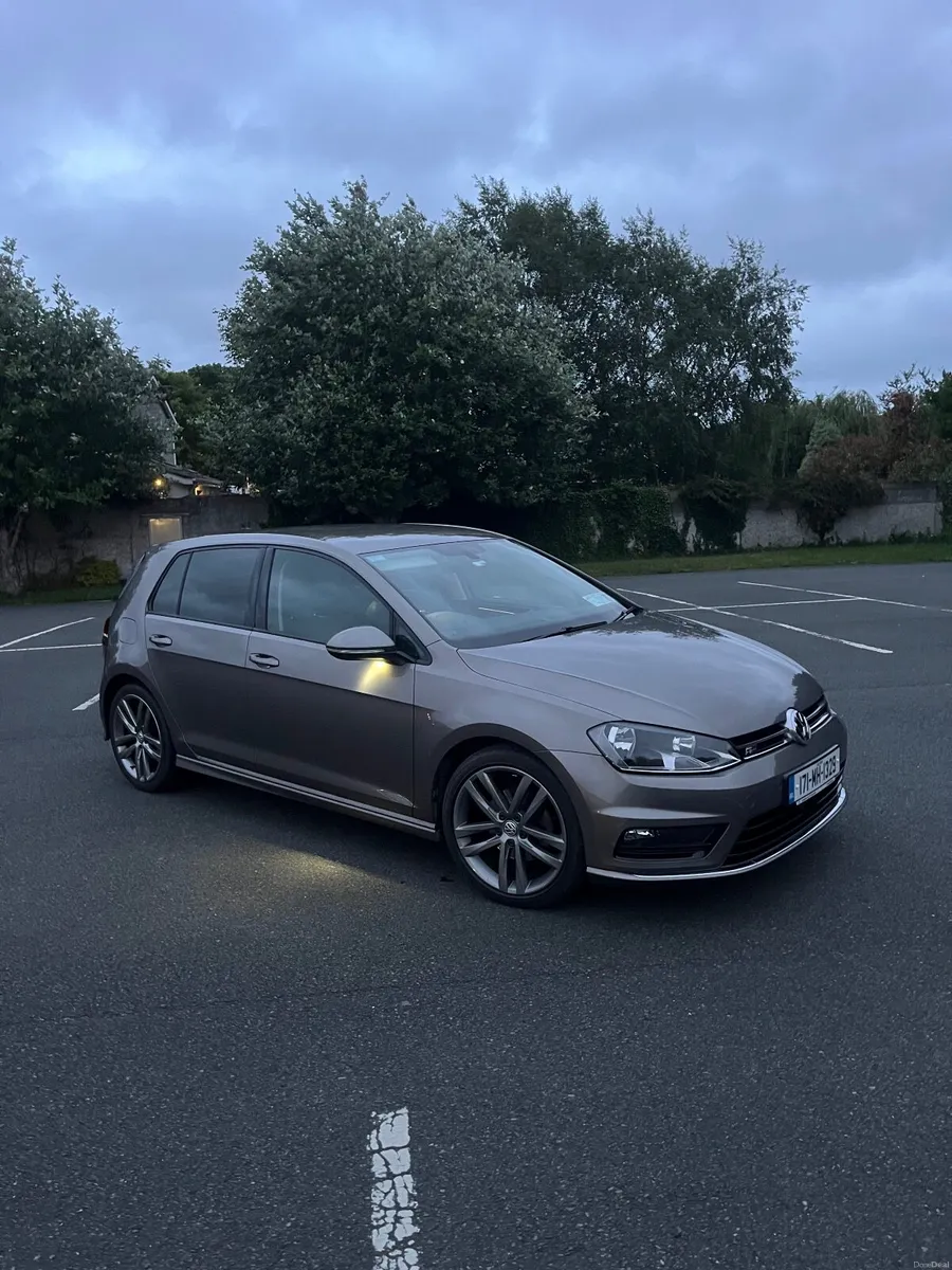 Volkswagen Golf 2017 1.6TDI R-Line - Image 3