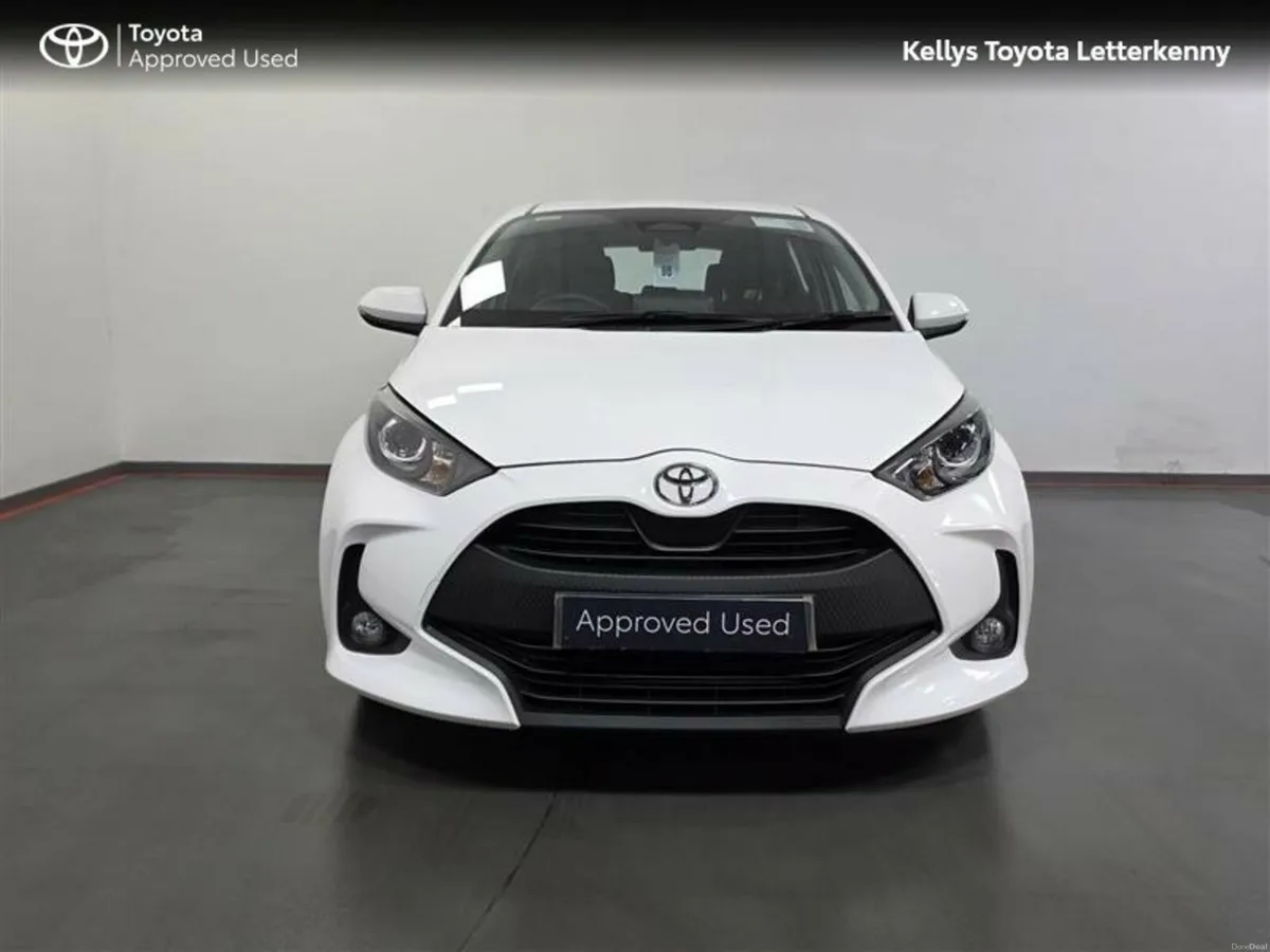 Toyota Yaris Yaris Hybrid 115 Luna - Image 4