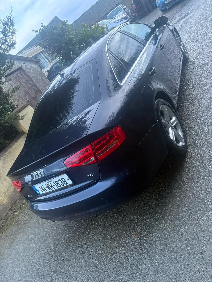 2014 Audi a4 - Image 4