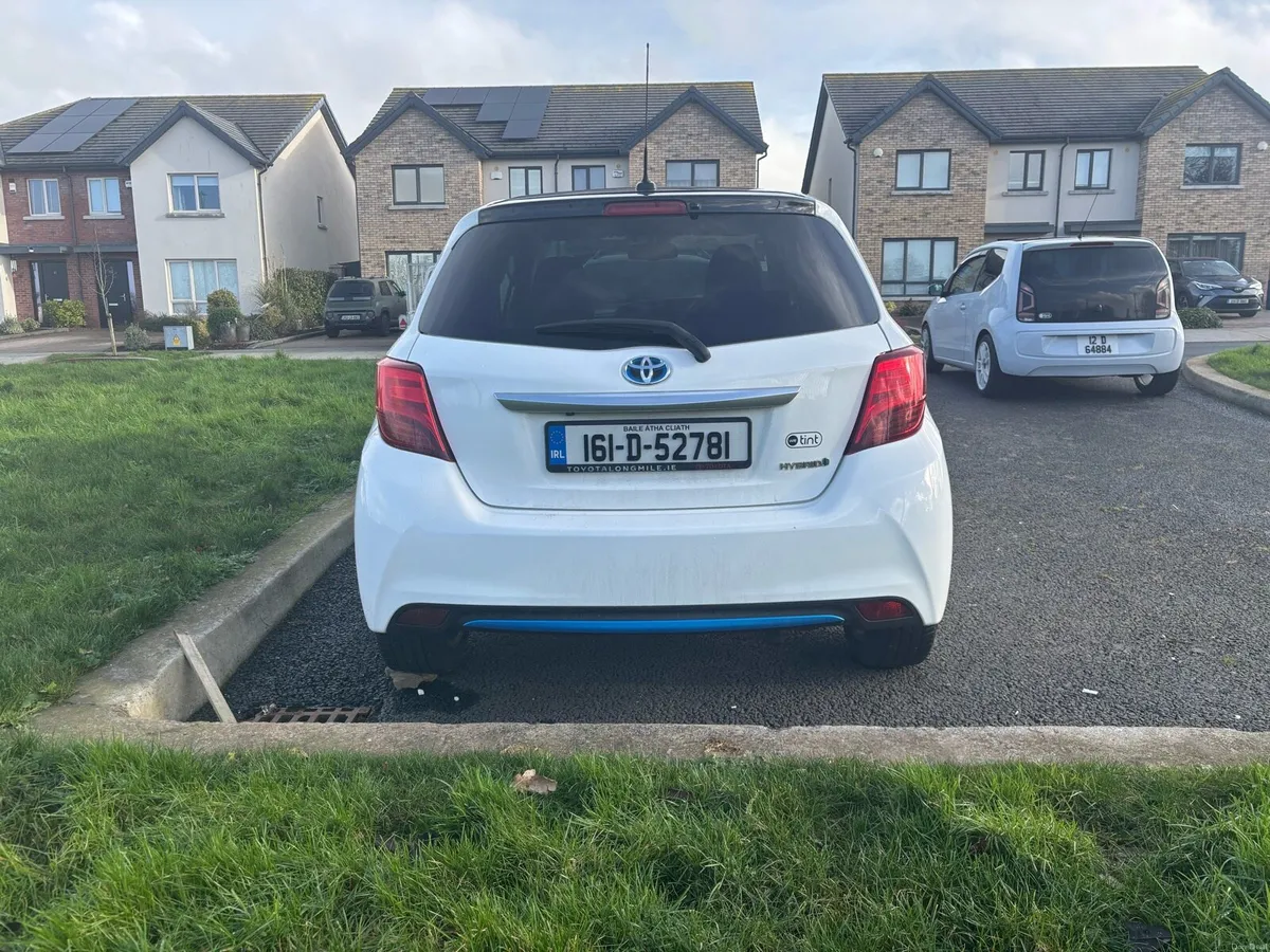Toyota Yaris, Hybrid.auto - Image 3