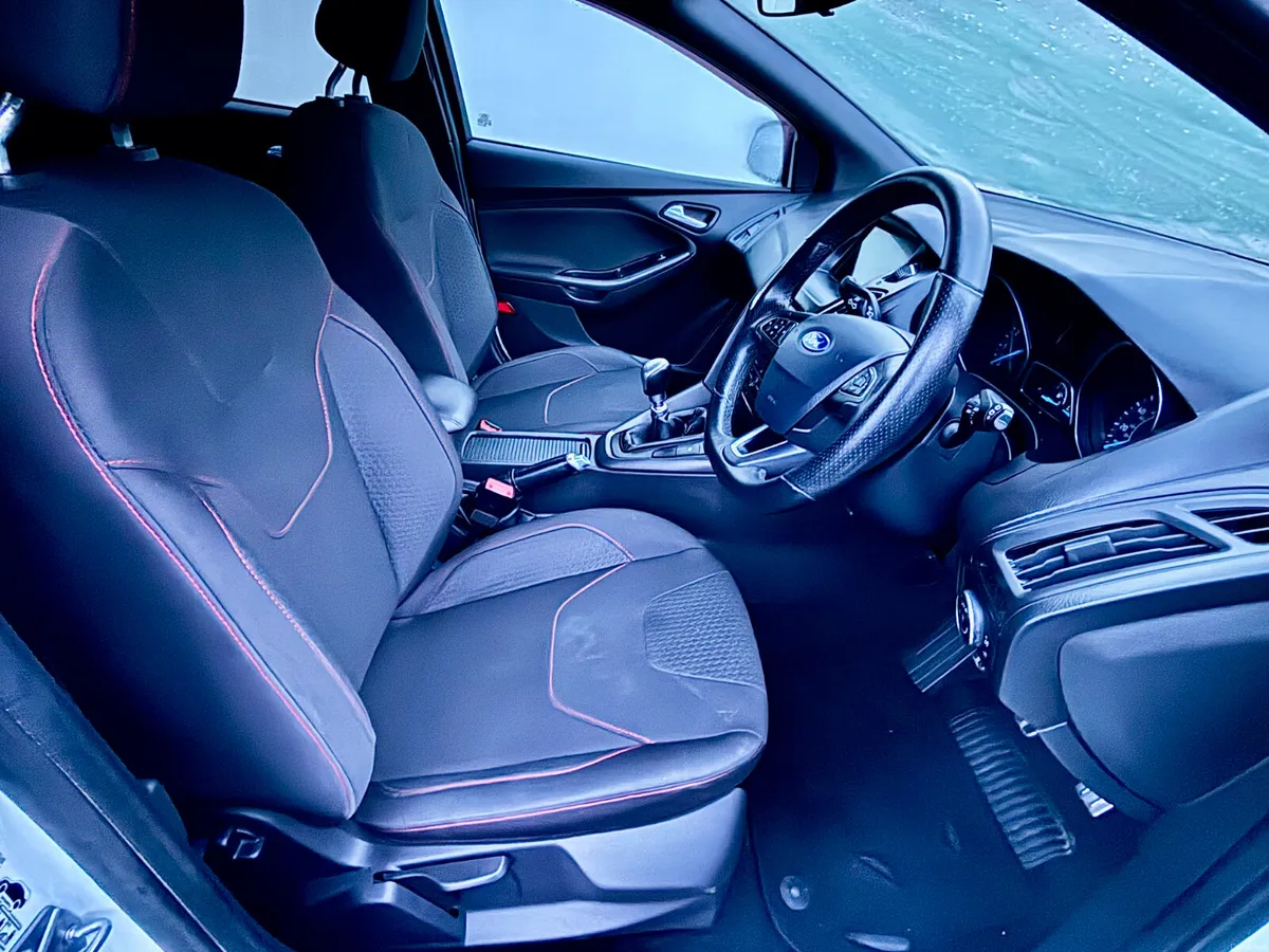 Ford Focus 2018 ST LINE STUNNING CAR - Image 5