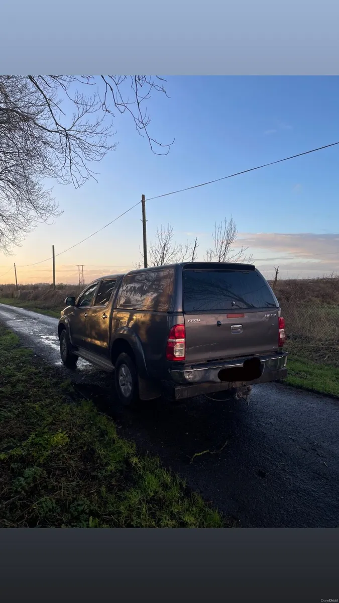 Toyota Hilux - Image 3
