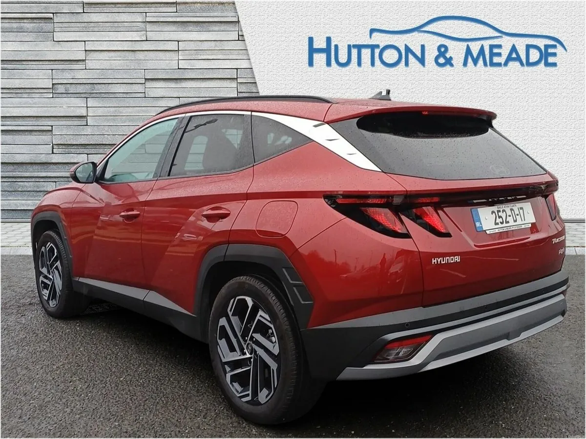 Hyundai Tucson Executive PHEV 1.6 Petrol 5dr - Image 3