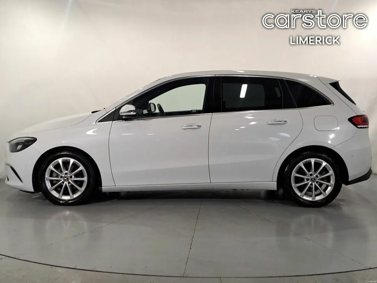 Mercedes-Benz B-Class B180 AUTO **LOW MILEAGE** - Image 6