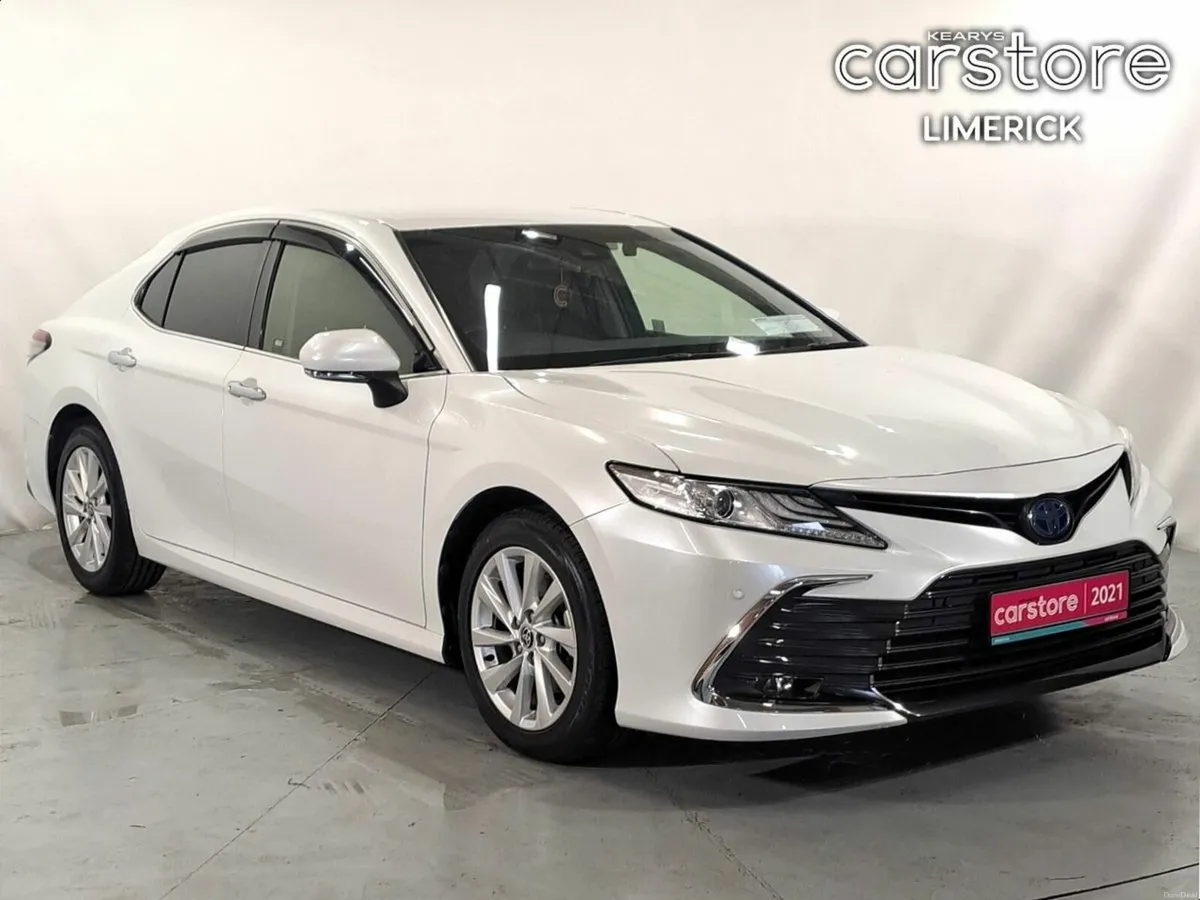 Toyota Camry 2.5 PETROL HYBRID AUTO - Image 1