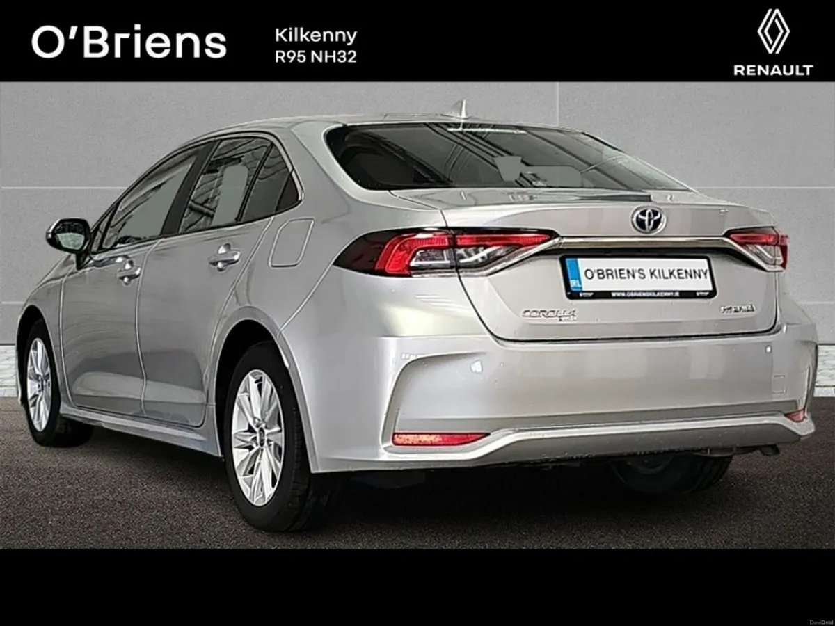 Toyota Corolla LUNA HYBRID 1.8 AUTO 4DR *1 OWNER - - Image 3