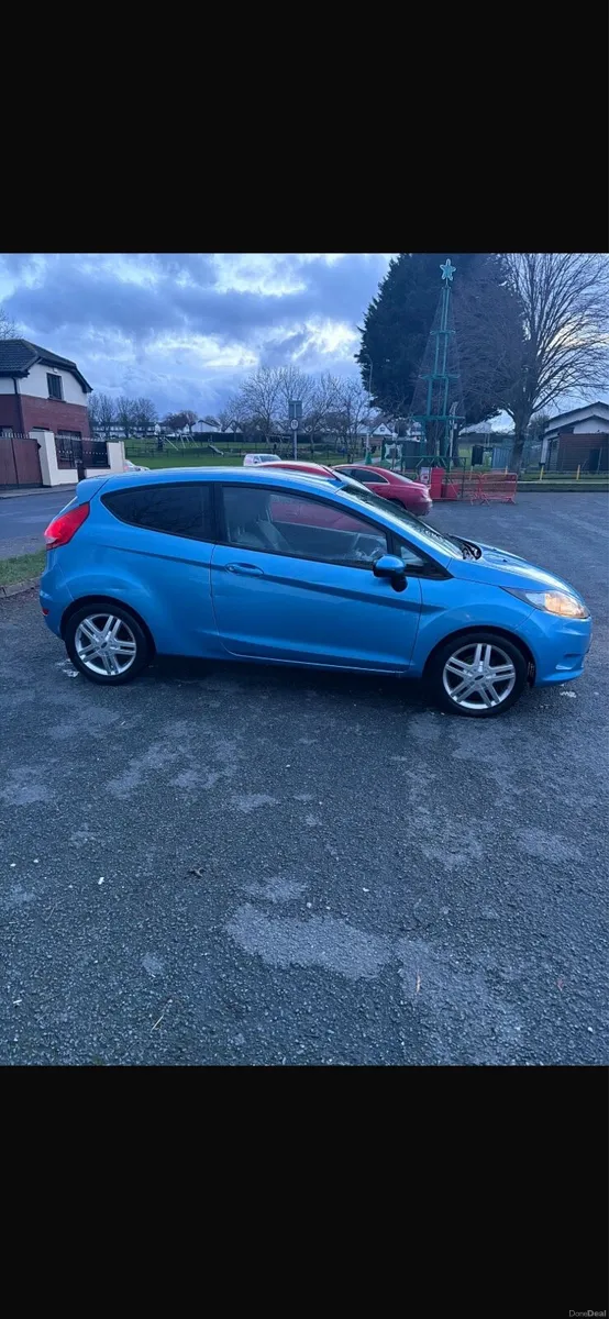 FORD FIESTA - Image 2