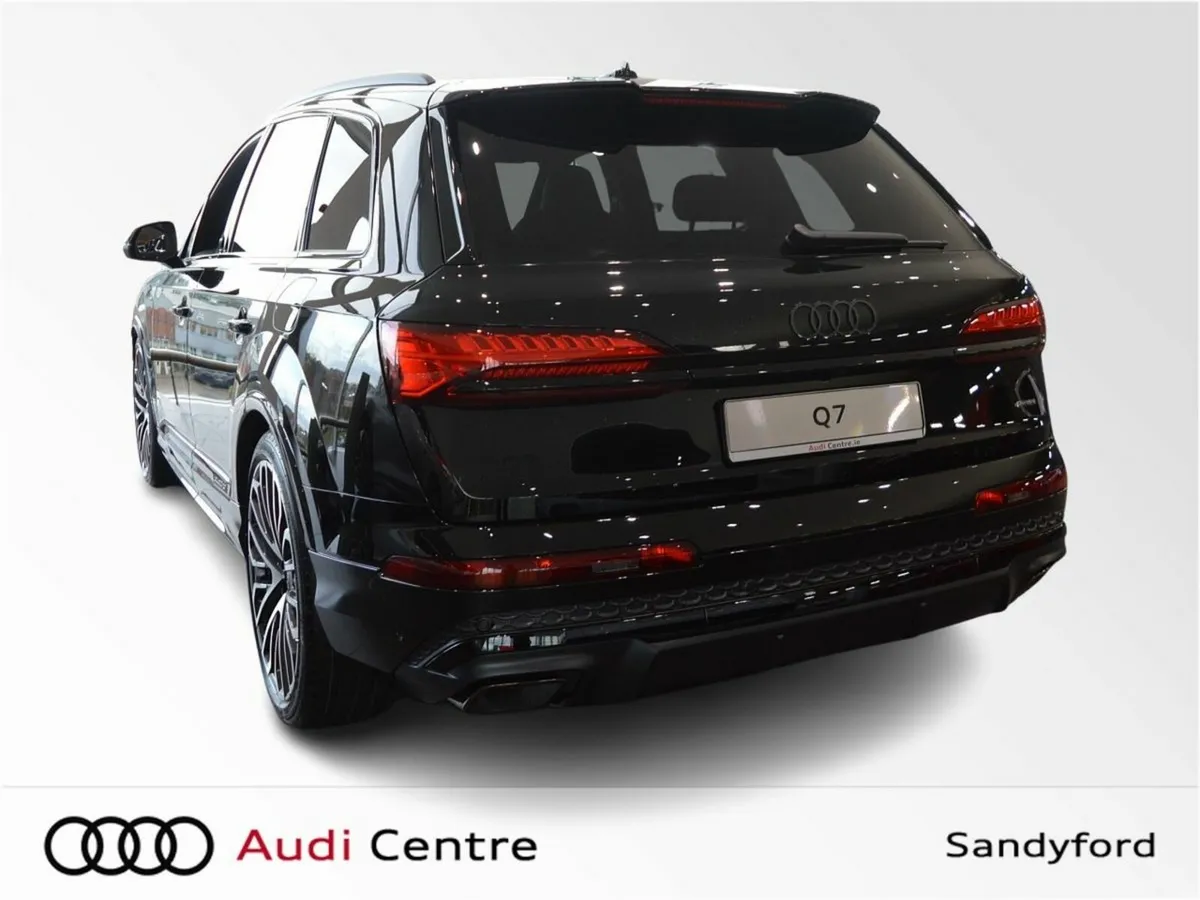 Audi Q7 55 TFSIE Q S LINE 290KW - Image 4
