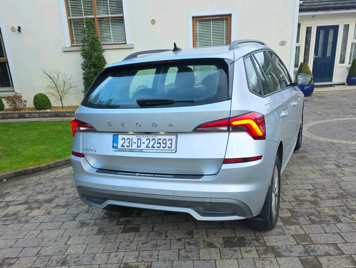 SKODA KAMIQ 23 SUV. - Image 4