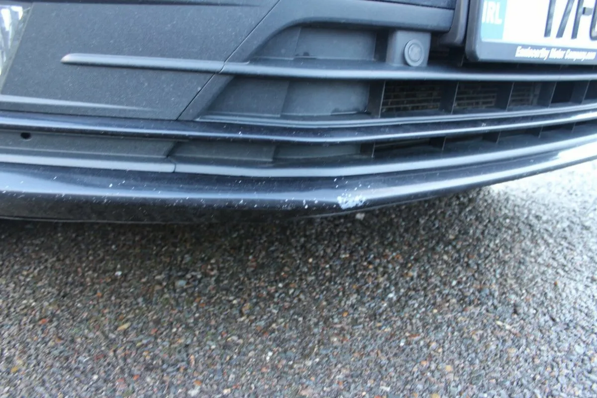 Volkswagen Jetta 2.0 TDI 110HP Highline - TENDER 4 - Image 4