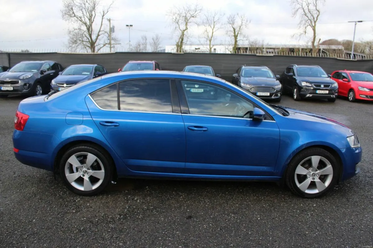 Skoda Octavia STYLE 1.6TDI 110HP - TENDER 39 - GRA - Image 3