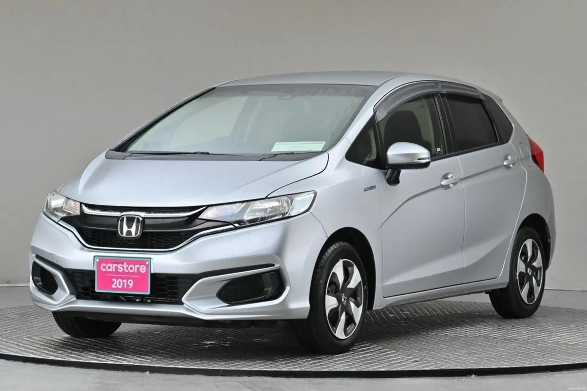 Honda Fit 1.5 HYBRID AUTO **9"ANDROID CAR PLAYER** - Image 3