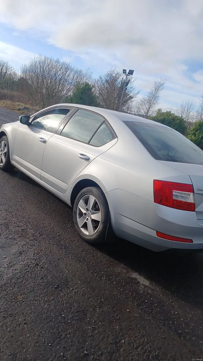 2015 skoda octavia 1.6 diesel  nct 242.000 km - Image 4