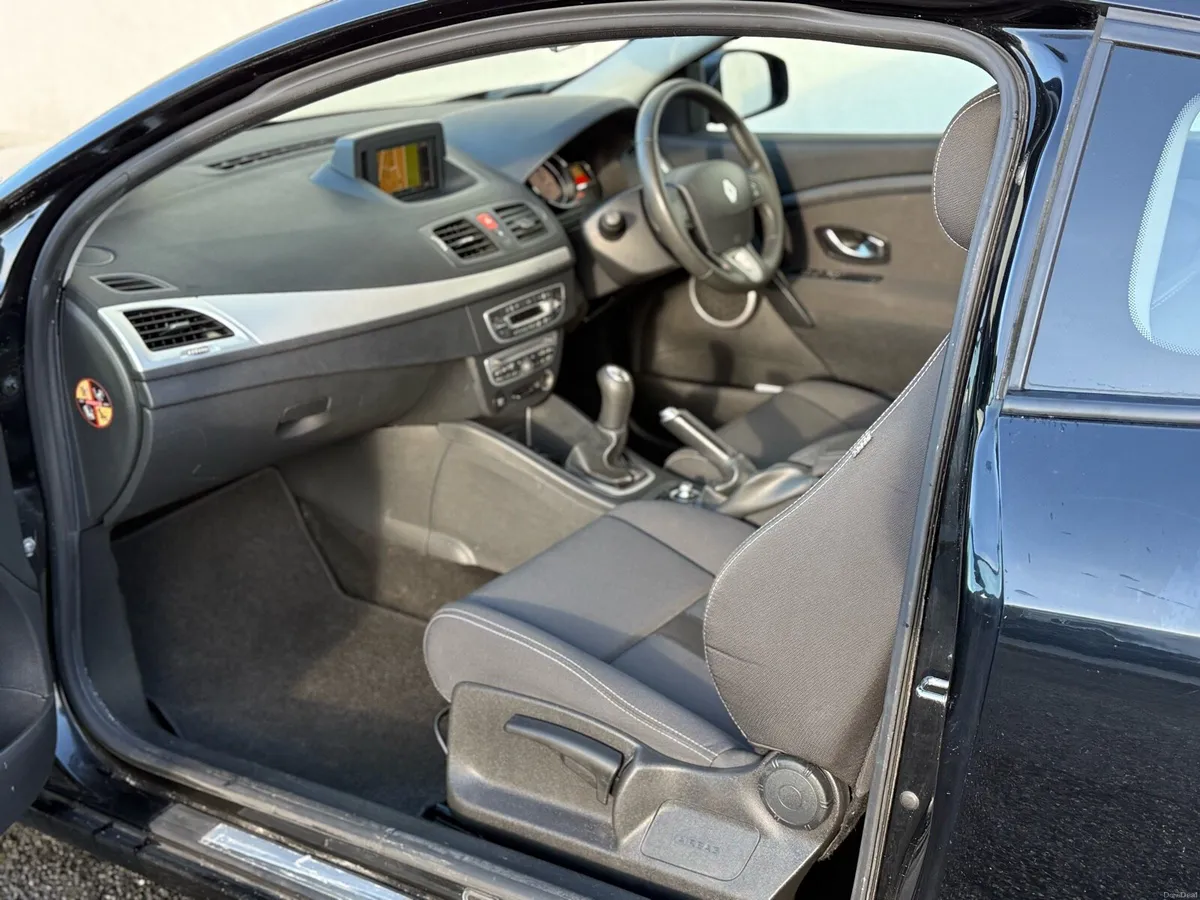 2012 Renault Megane TOM TOM edition ✅ - Image 4