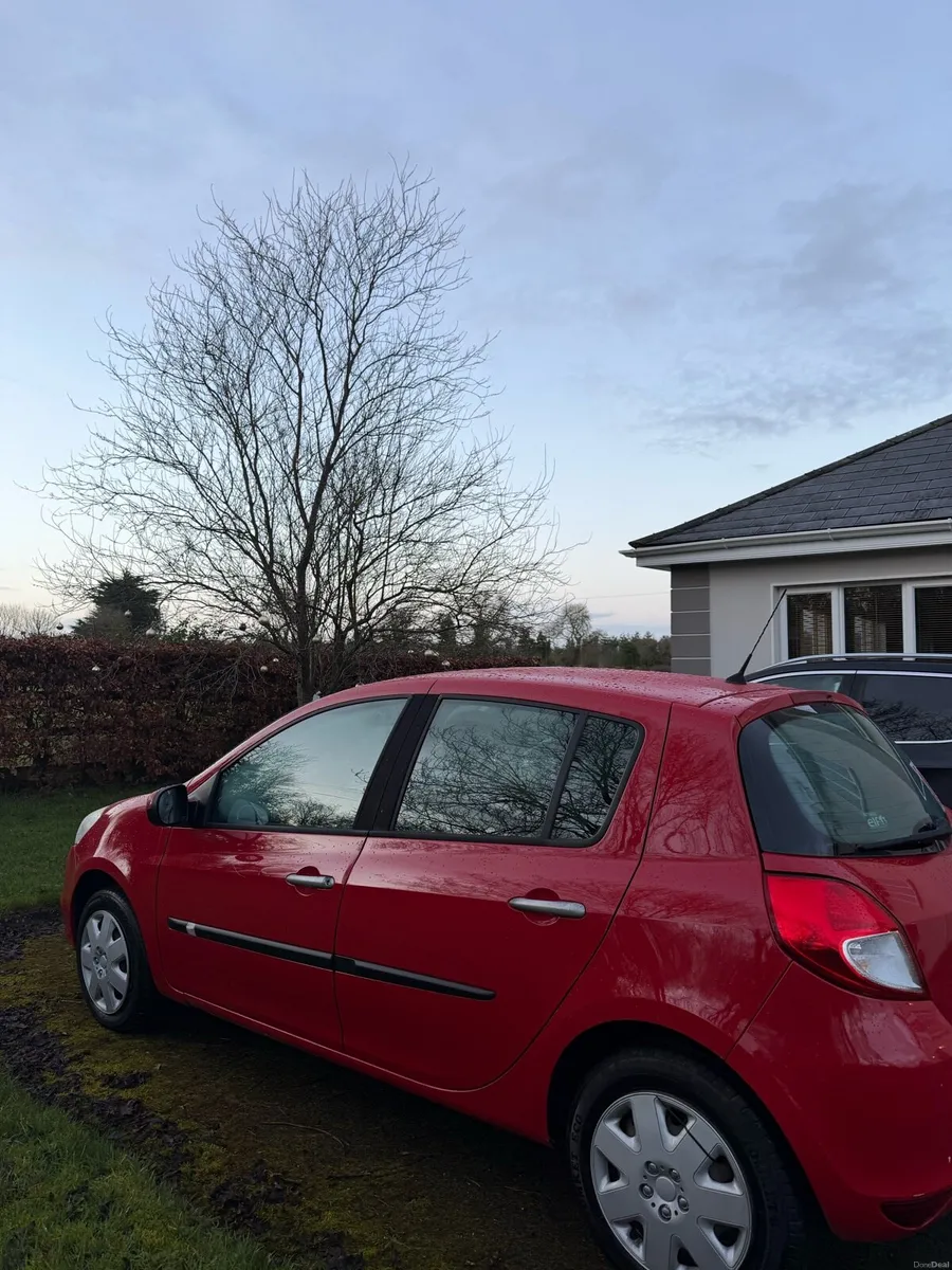 Renault Clio 2010 - Image 3