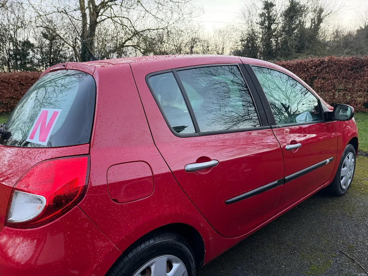Renault Clio 2010 - Image 4