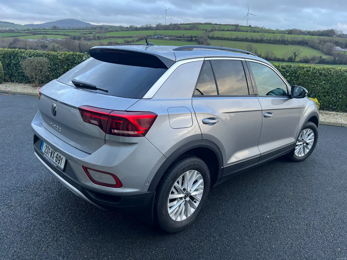 2023 (231) VW T-Roc 2.0 Diesel Life - Image 4