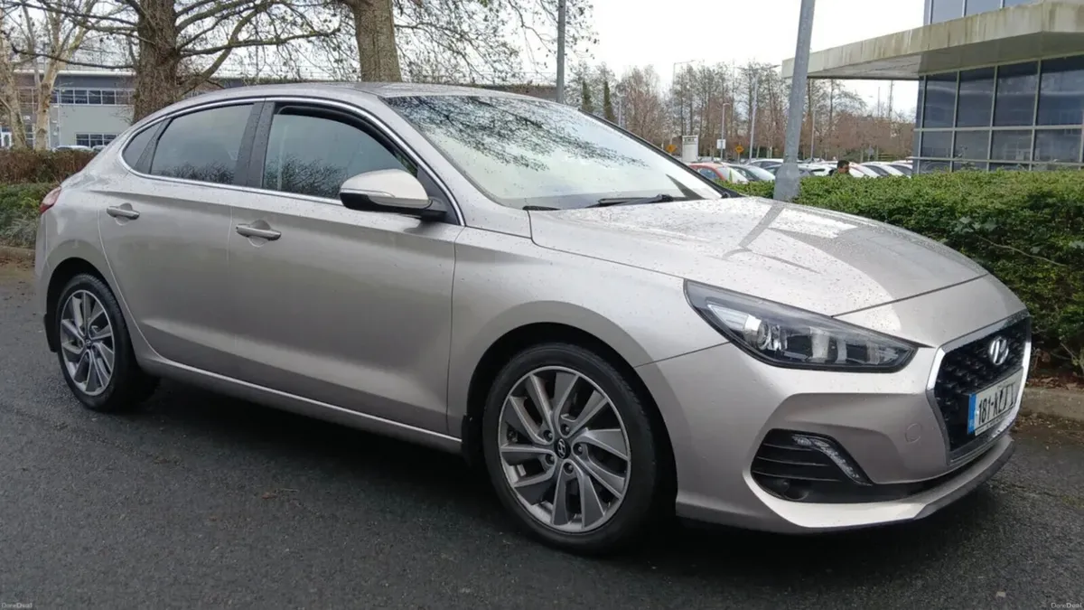 Hyundai i30 FASTBACK 1.0 PETROL TURBO 2018 - Image 1