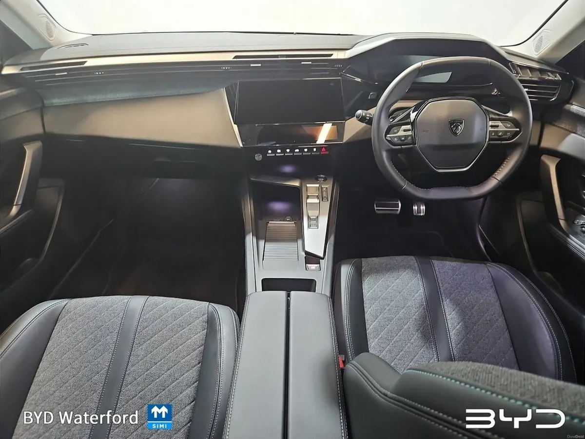 Peugeot 408 Allure 1.2 Puretech 130bhp Automatic * - Image 3