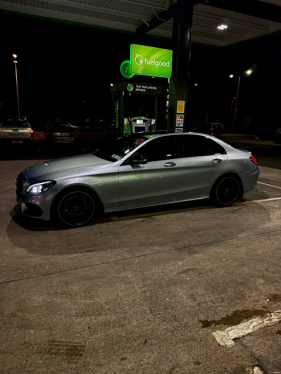 Mercedes c250 amg line premium plus - Image 3