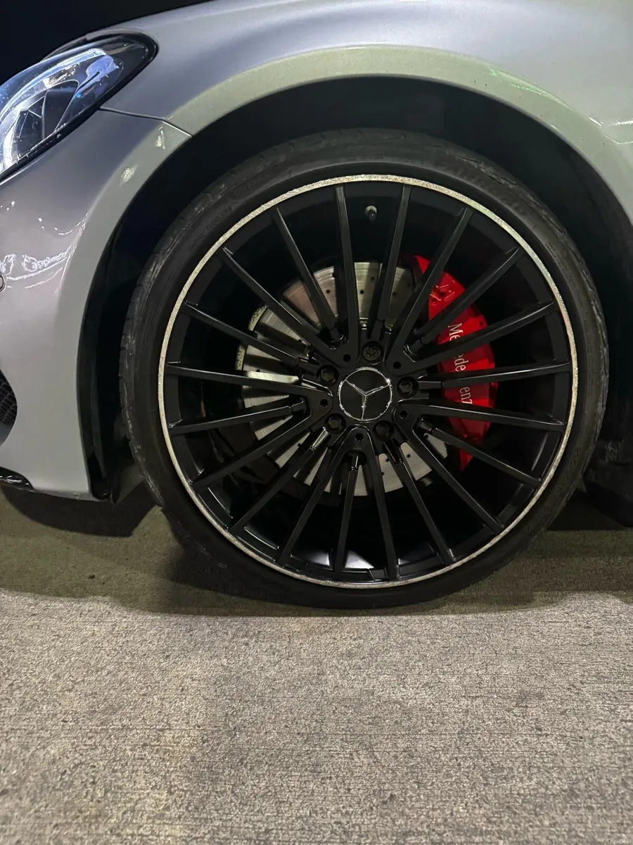 Mercedes c250 amg line premium plus - Image 4