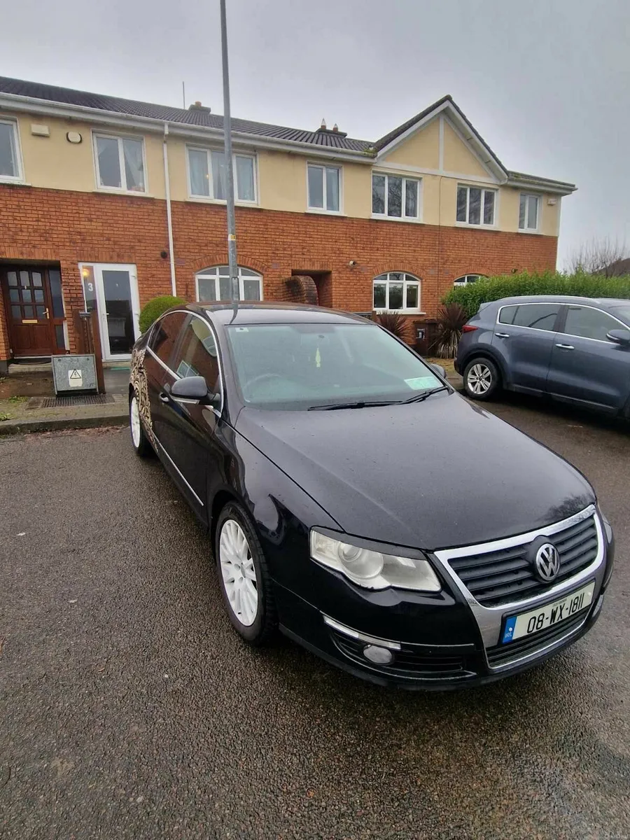 Volkswagen Passat 2008 - Image 2
