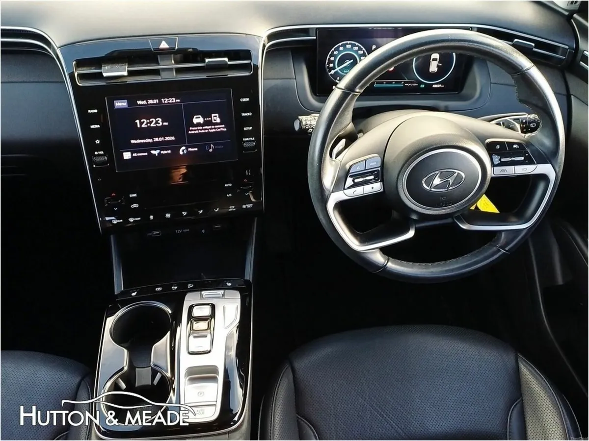 Hyundai Tucson Executive HEV 1.6 Petrol 5dr - Image 3