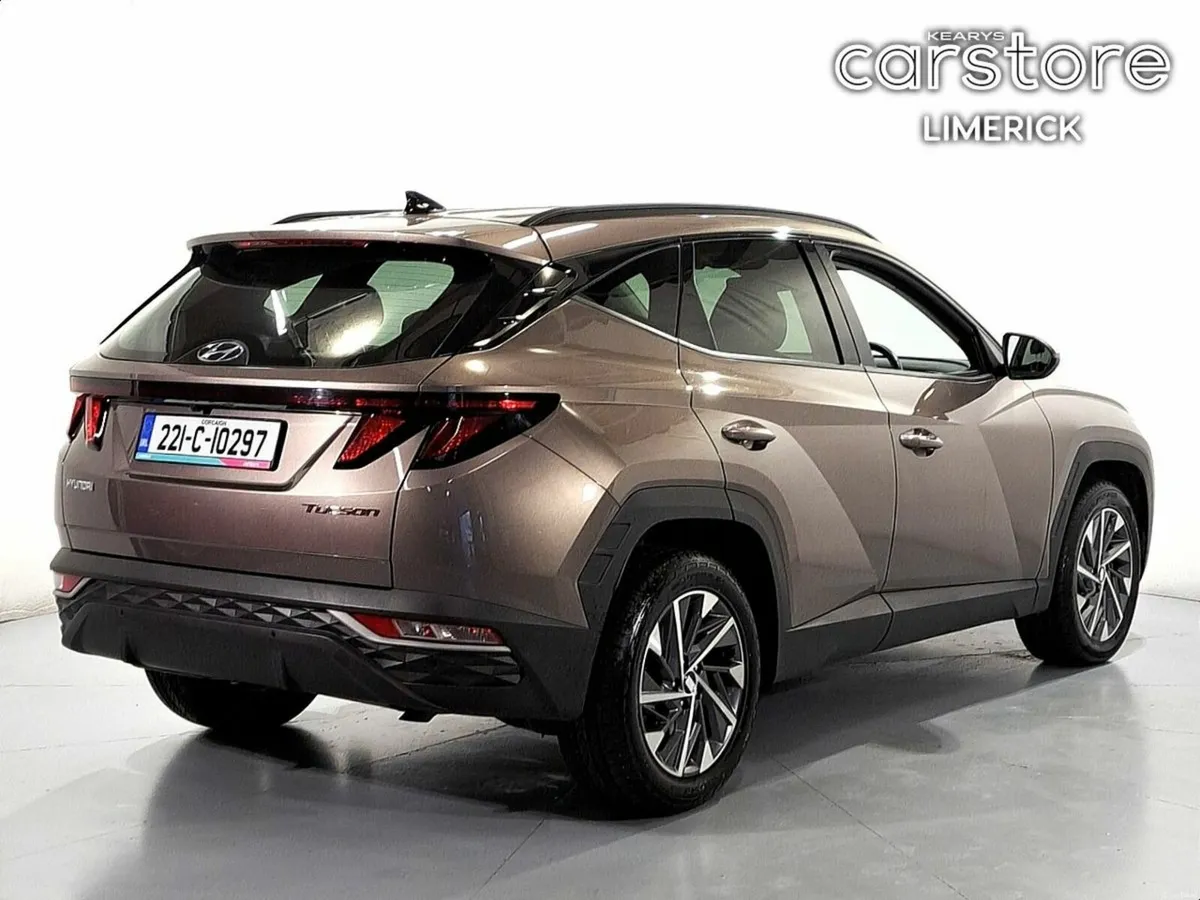 Hyundai Tucson Executive 5DR Diesel - Image 3